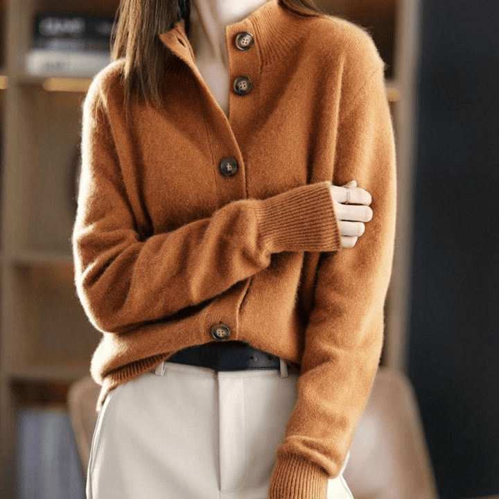 CLARA – COZY CHARM BUTTON SWEATER