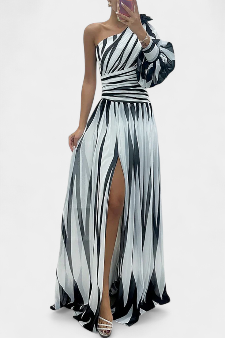 Aubryzah Sophisticated Maxi Dress - Elena Harper