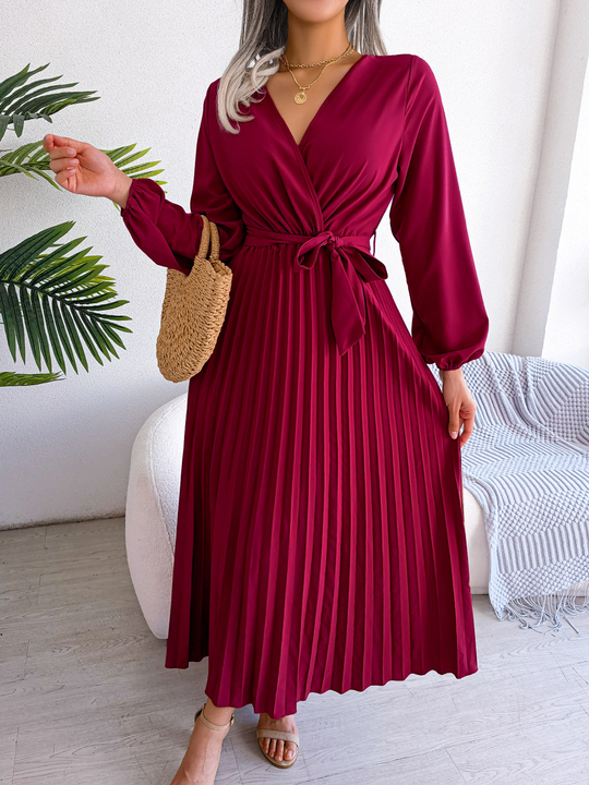 Naomi Timeless and Feminine Design - Elena Harper