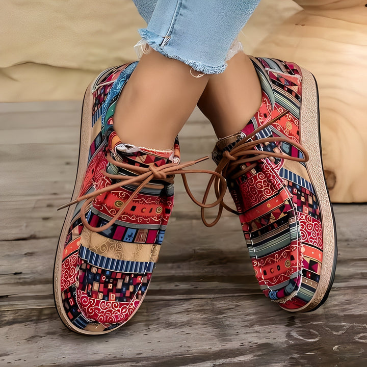 Artistic Women's Sneakers - Elegant Comfort Cushioning for Daily Walking
