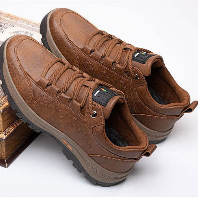 Men's Hiking Shoes in Synthetic Leather with Sturdy Sole - Michael