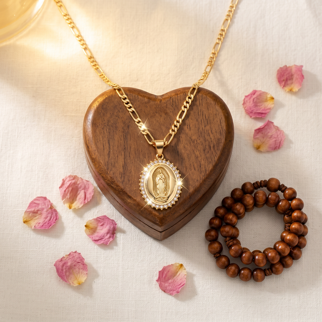Aluminé Virgen de Guadalupe Gold Medallion Necklace - Elena Harper