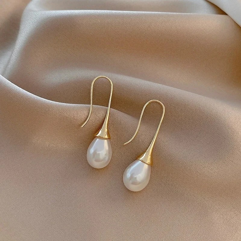 Classic Pearl Helena Earrings - Elena Harper