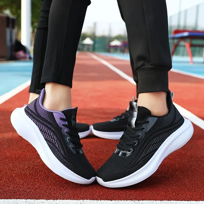 Ariana - Women's Trainer