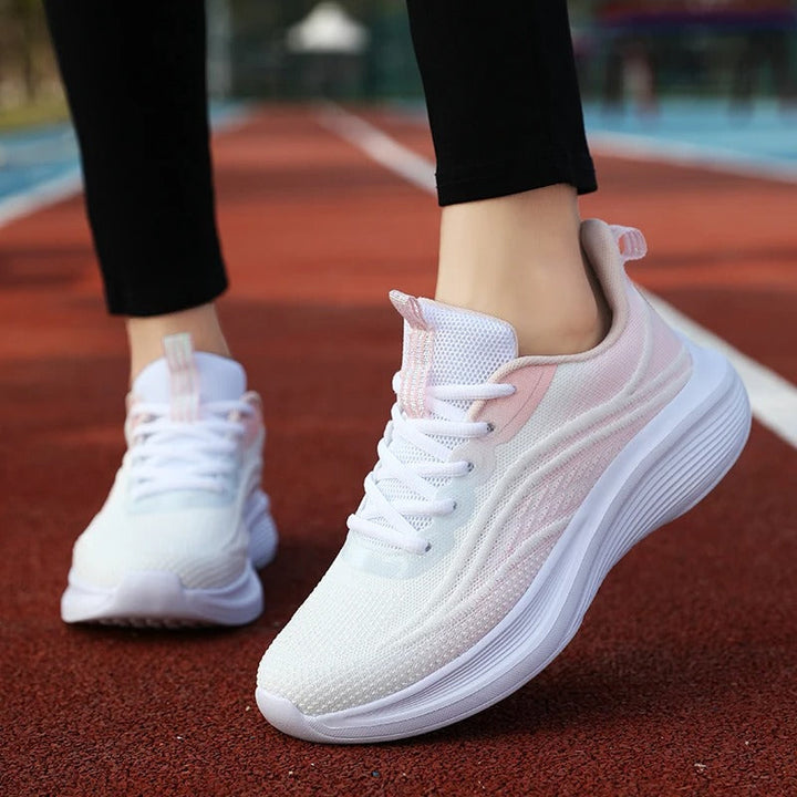 Ariana - Women's Trainer