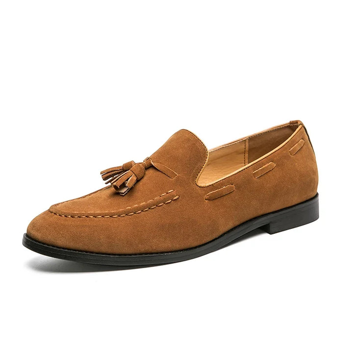 Men's loafers with structured upper