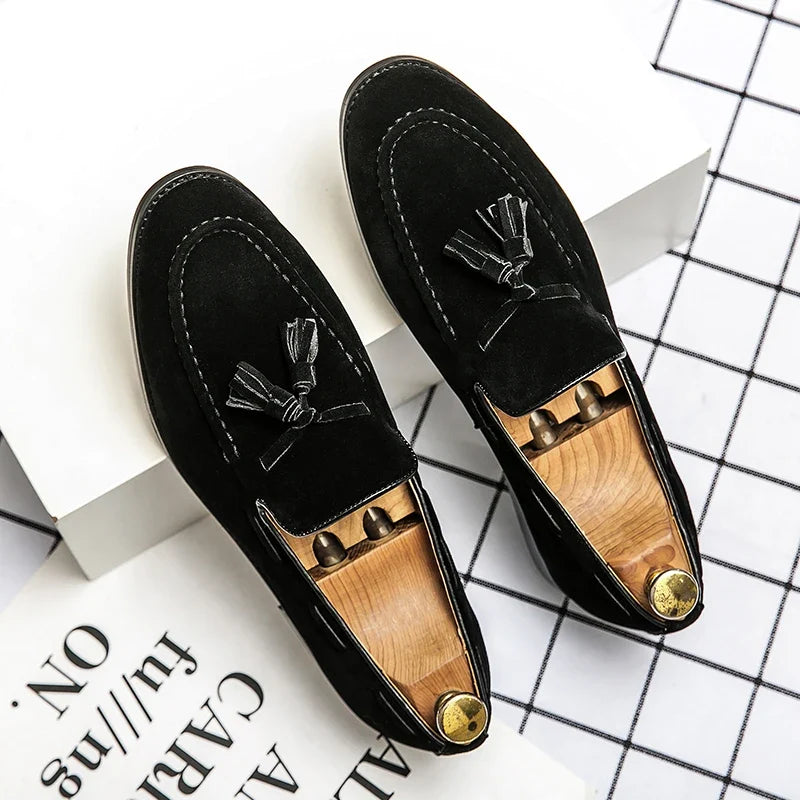 Men's loafers with structured upper