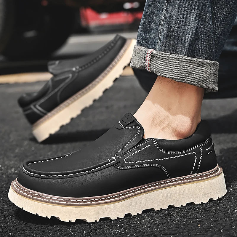 Men's Moccasins with Grooved Sole