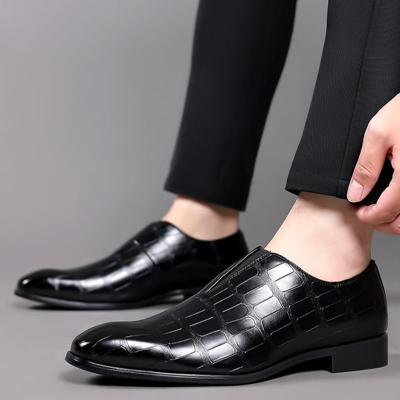 Textured men's loafers