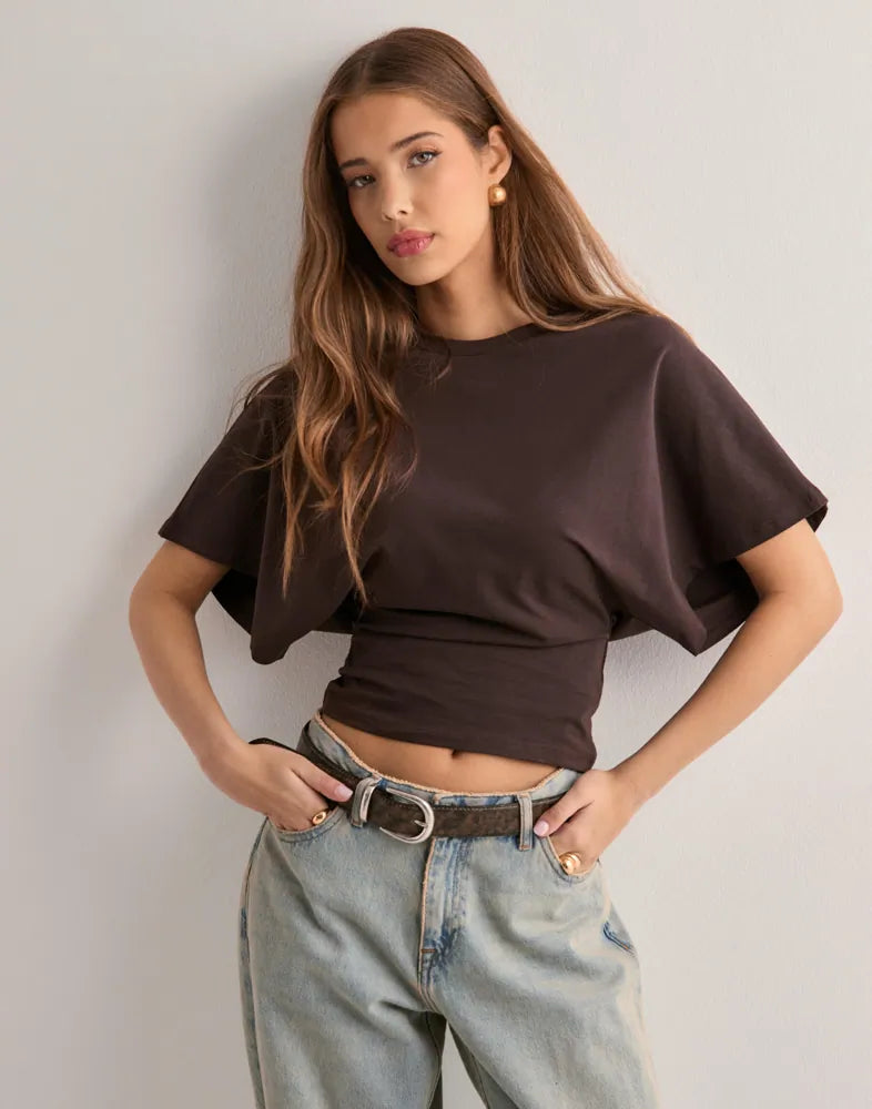 Lila feminine cropped top for relaxed days - Elena Harper