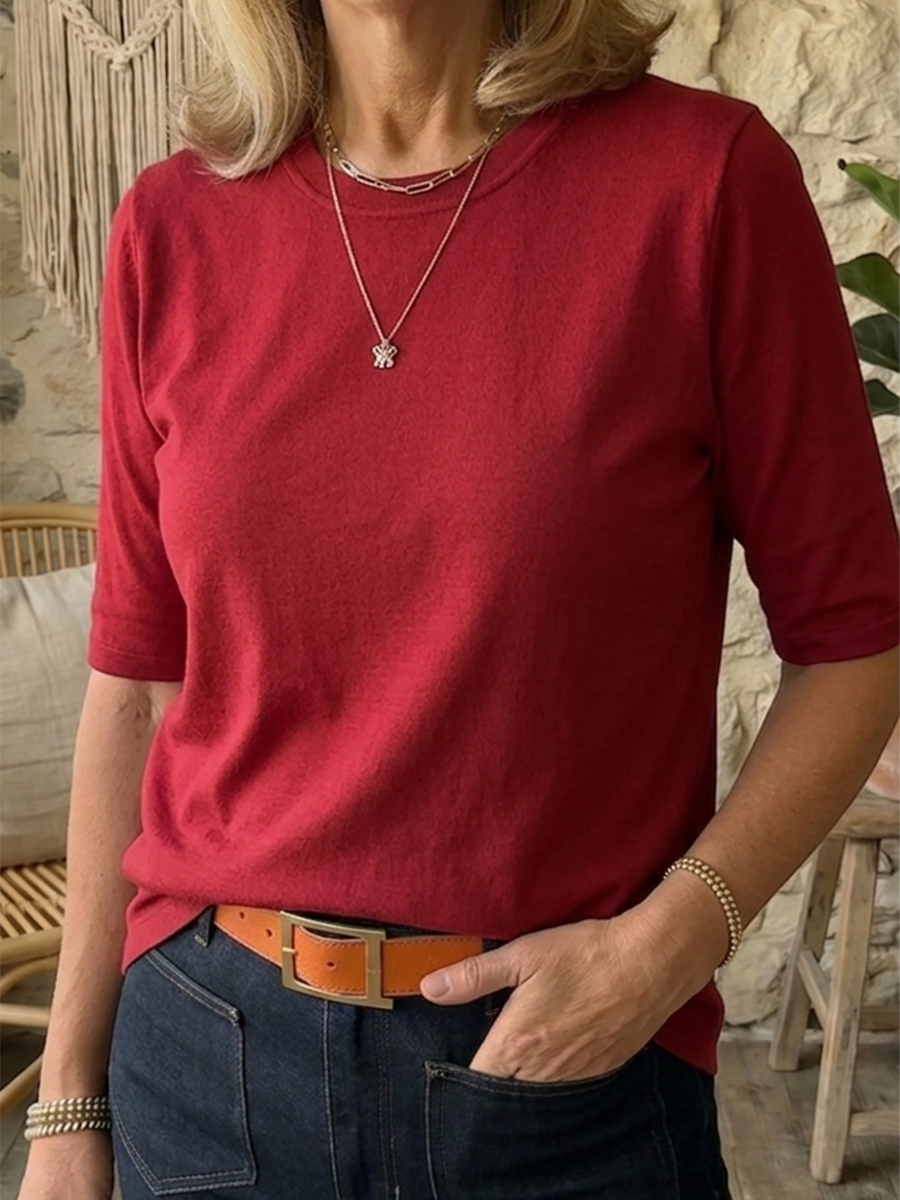 Amelia - Cozy Minimalist Half-sleeve 100% Cotton T-shirt