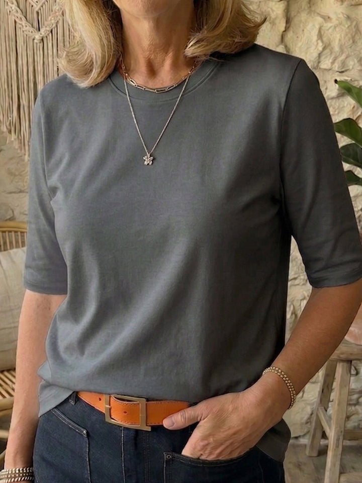 Amelia - Cozy Minimalist Half-sleeve 100% Cotton T-shirt