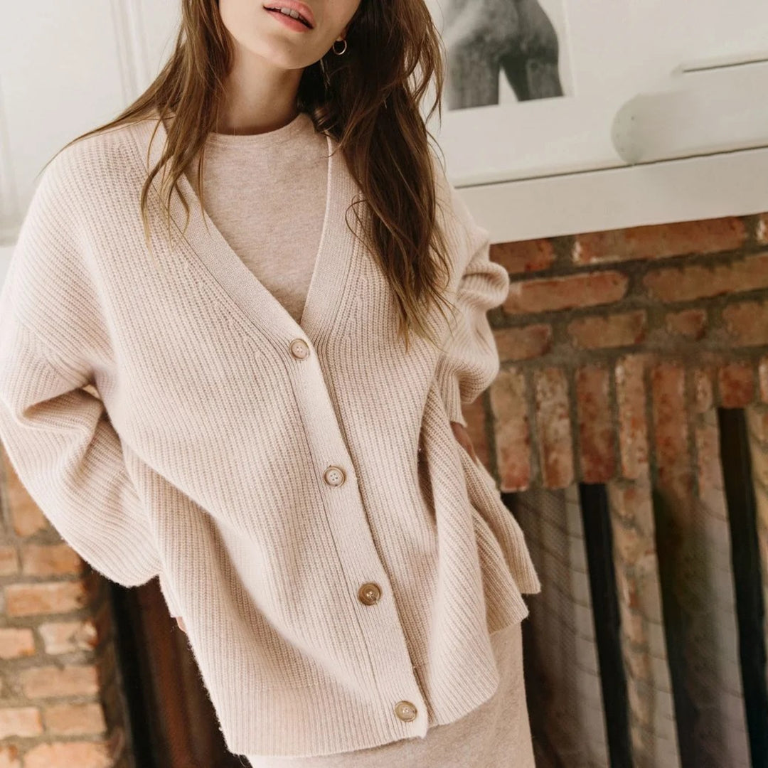 Oversized Cashmere Vest with V-Neck and Button Closure for Women