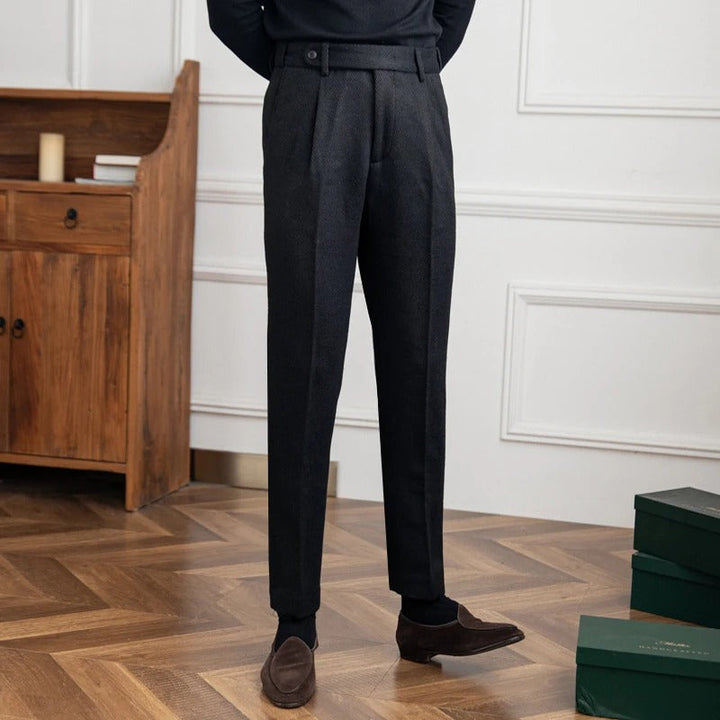 Men's Classic Fit Pleated Trousers