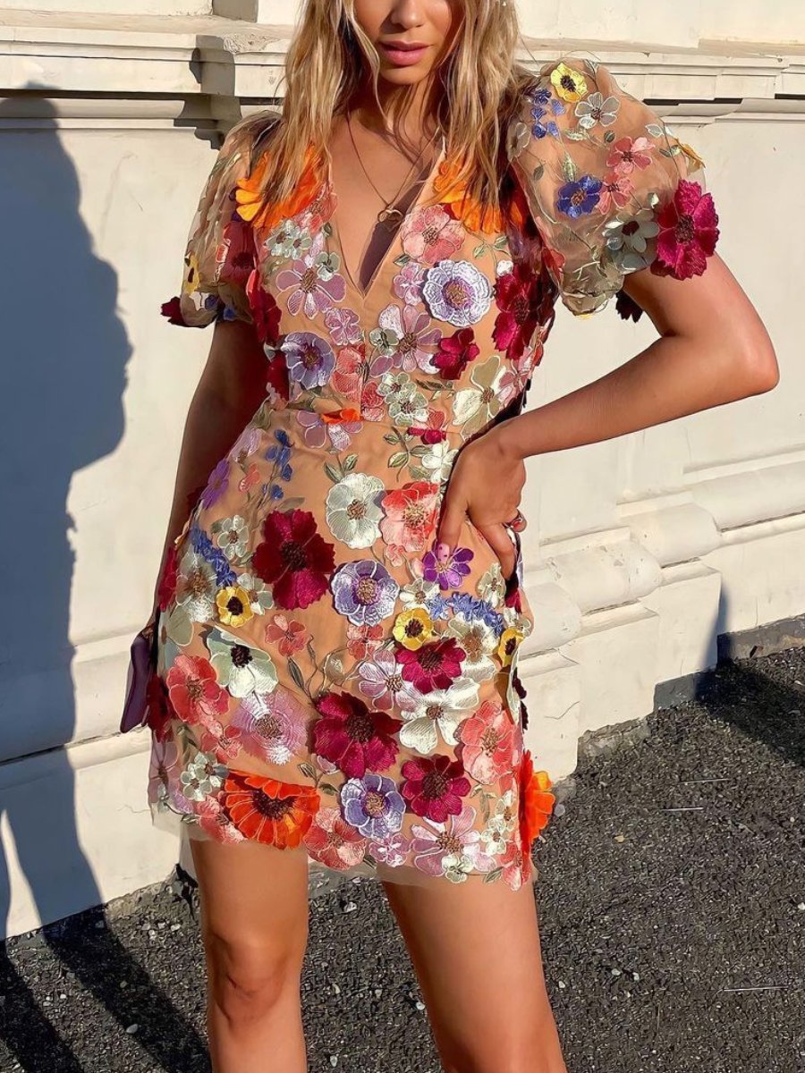 Flora - Floral dress in pastel tones