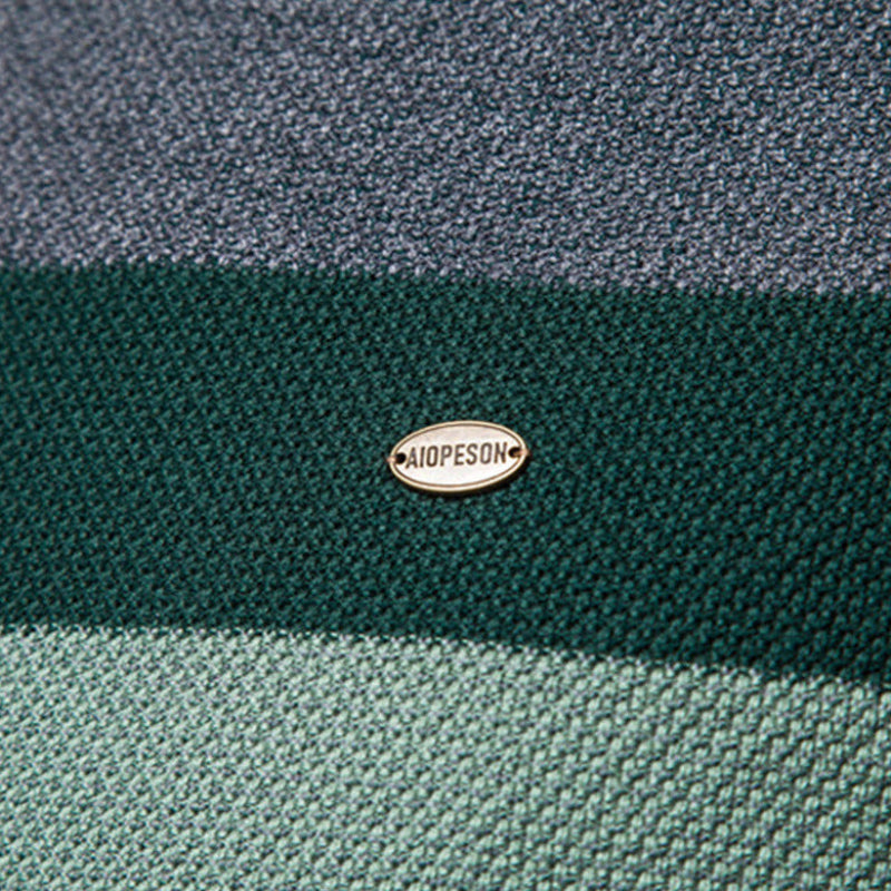 Men's Colorblock Pullover with Round Neck and Long Sleeves