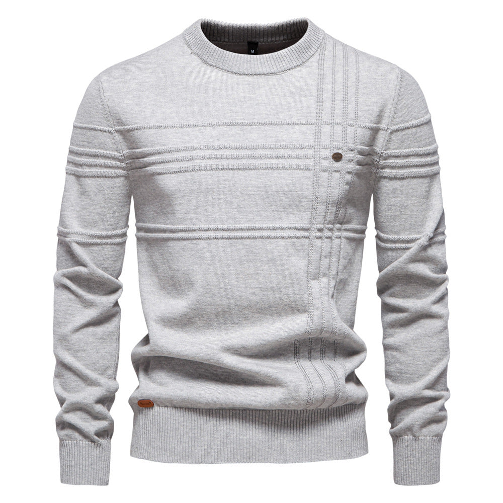 Men's textured knit sweater with round neck