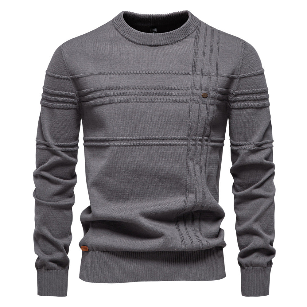 Men's textured knit sweater with round neck