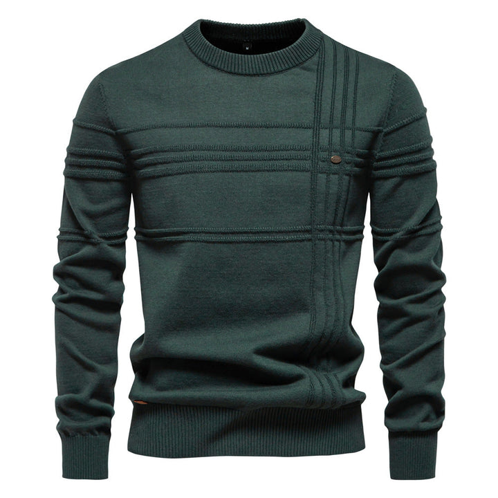 Men's textured knit sweater with round neck