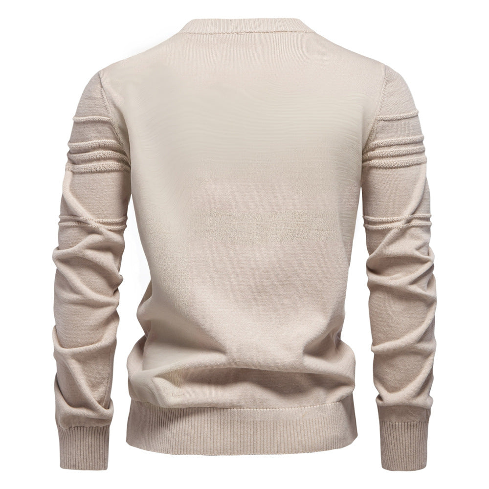 Men's textured knit sweater with round neck
