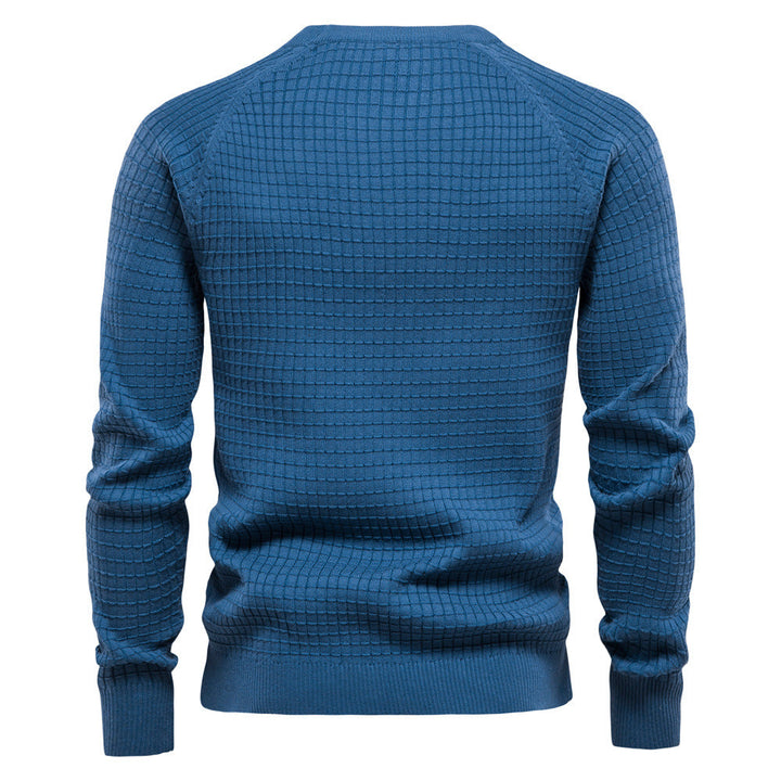 Textured Men's Sweater with Round Neck