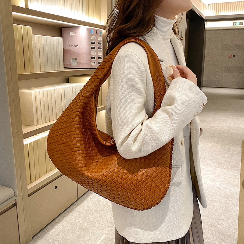 Delina - Luxe Woven Handbag