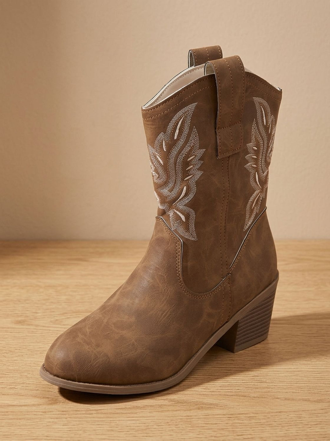 Embroidered ankle boots with block heel and round toe