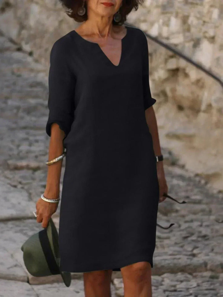 Josette | Elegant dress with V-neckline