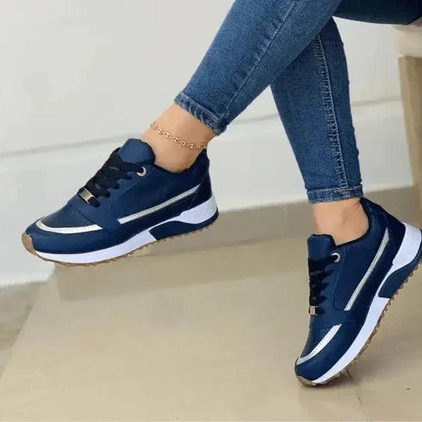 Comfortable Hiking Shoes with Flat Soles EB