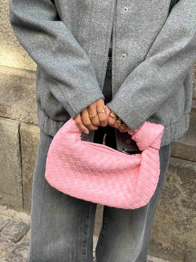 Handwoven Mini Bag – Elegant and Artisan Handbag