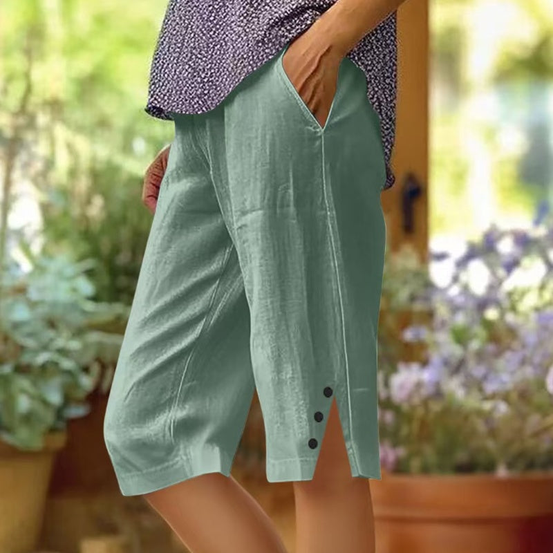 Solid Color Women's Capri Pants with Side Pockets