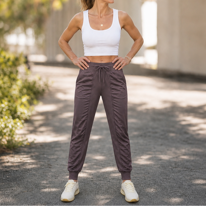 Dayliva Quick-Dry Stretch Women’s Joggers - Elena Harper