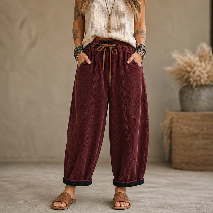 Colora – Color-Block Cropped Wide-Leg Pants