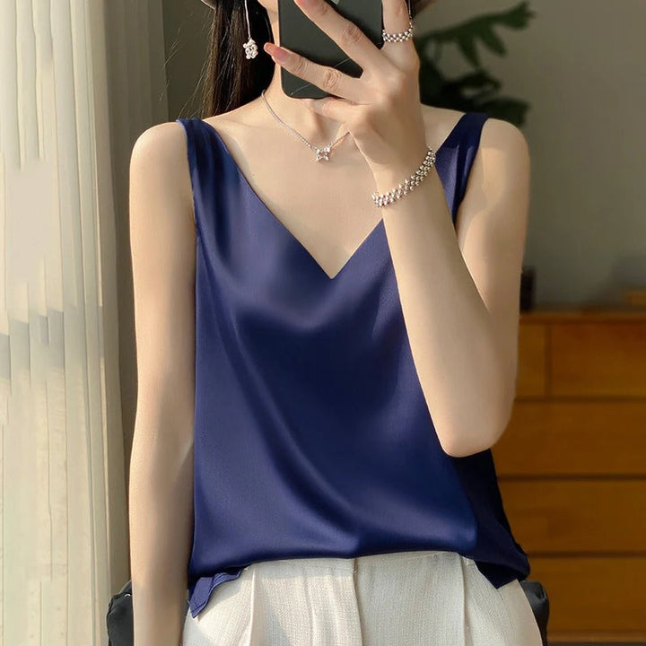 Sleeveless Satin Silk Top – Avérine