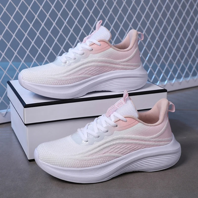 Ariana - Women's Trainer