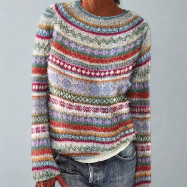 Women's Comfortable Jumper with Yoke Pattern Neckline