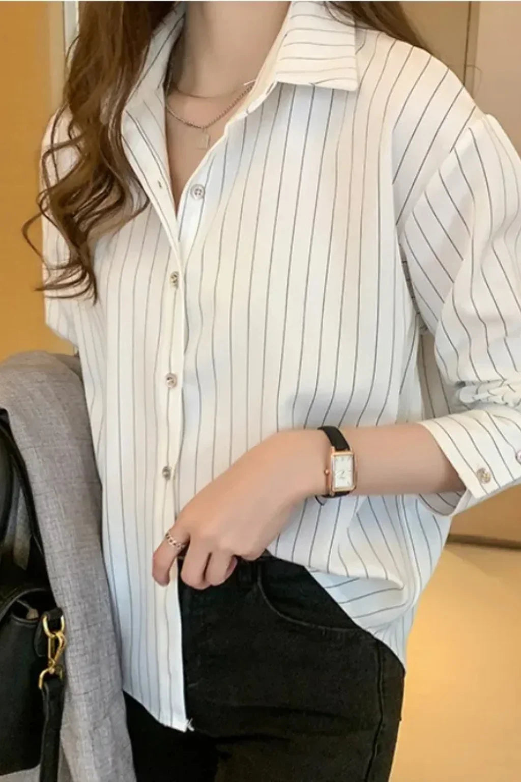 Women's Striped Button-Up Shirt with Collar and Buttoned Cuffs