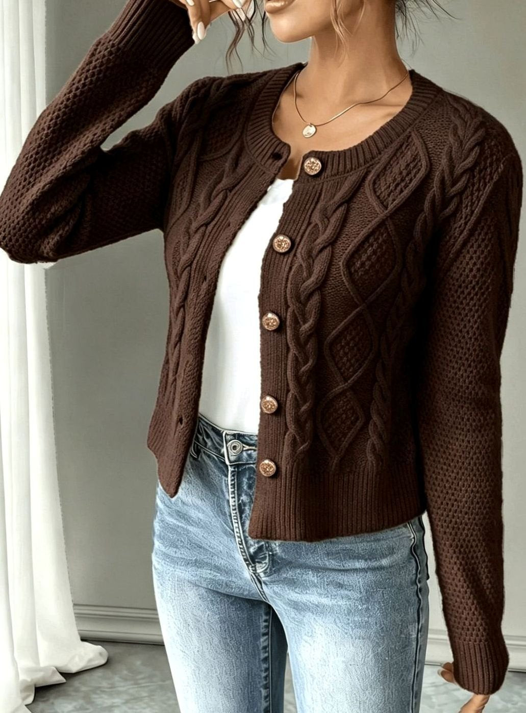 Isabelle - Elegant Buttoned Twisted Cardigan