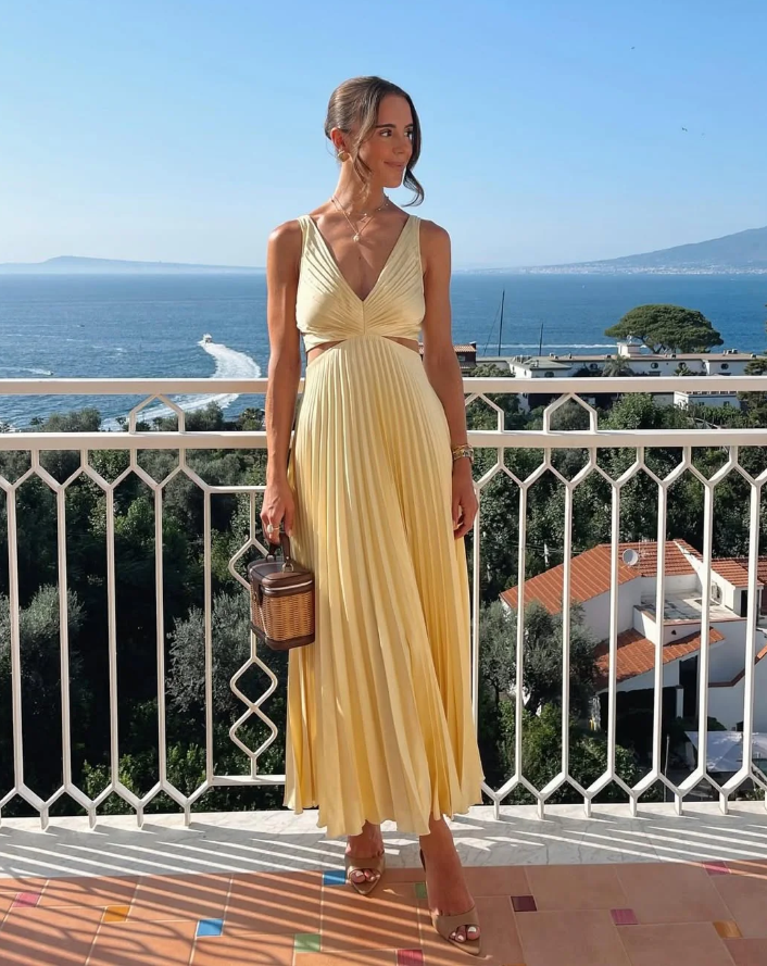 Women's Dreamy Maxi Dress - Effortless Elegance & Flattering Style